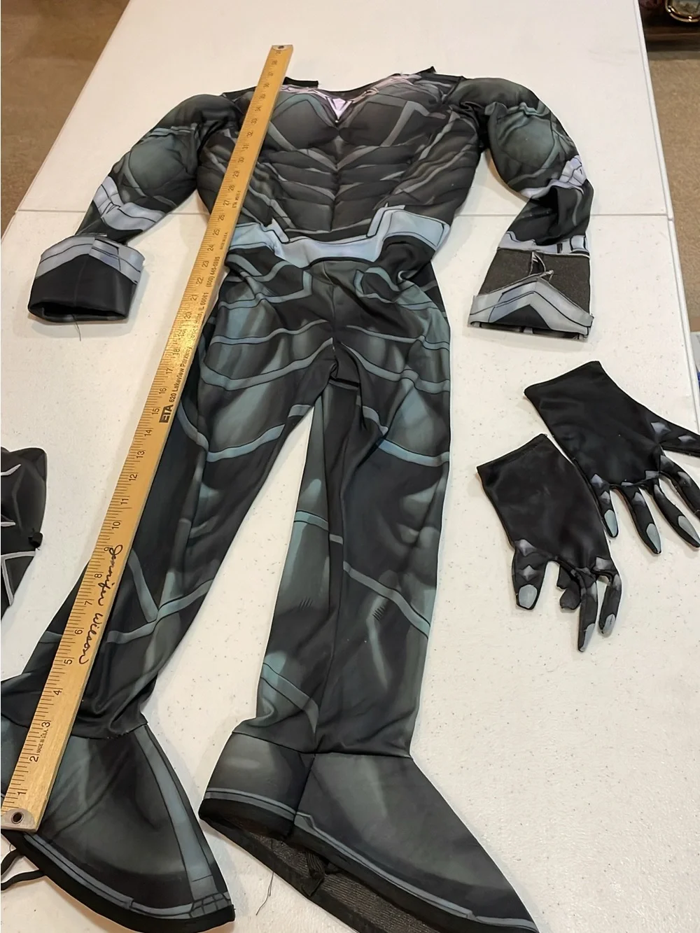 Marvel Black Panther Kids Muscled Superhero Costume - Black with Silver Accents - Picture 8 of 8